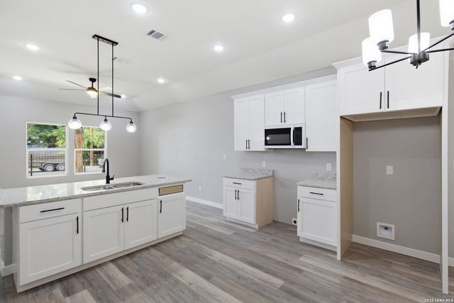 1544 Brighton, San Antonio, TX 78211
