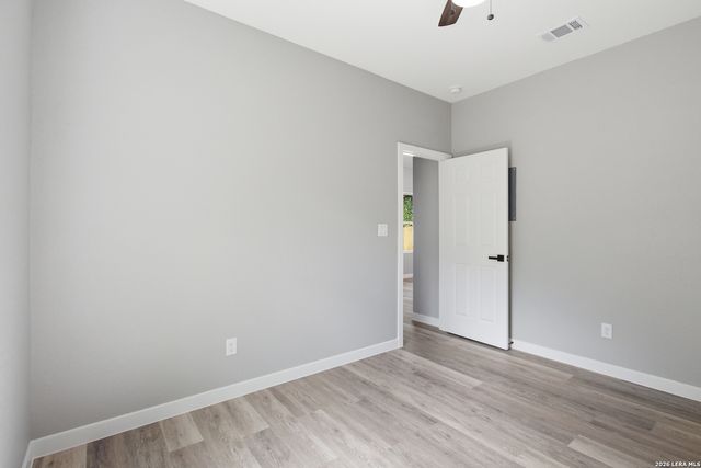 1544 Brighton, San Antonio, TX 78211