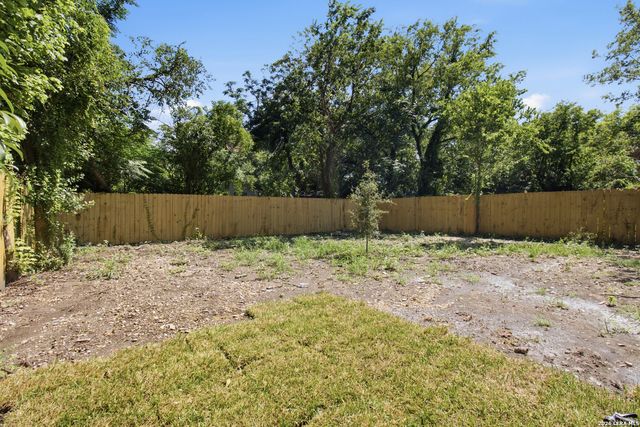 1544 Brighton, San Antonio, TX 78211