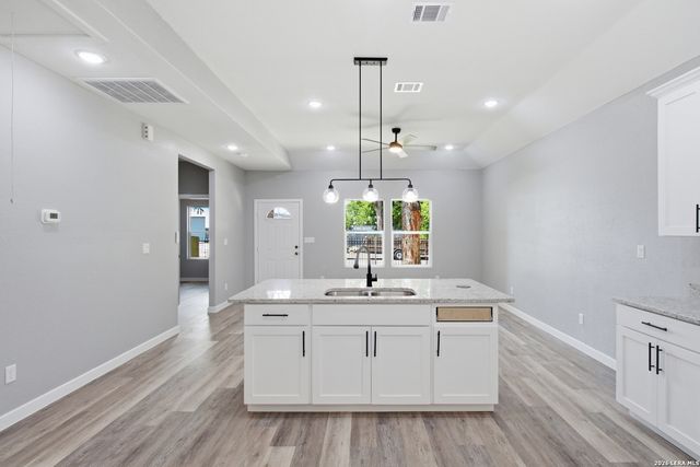 1544 Brighton, San Antonio, TX 78211