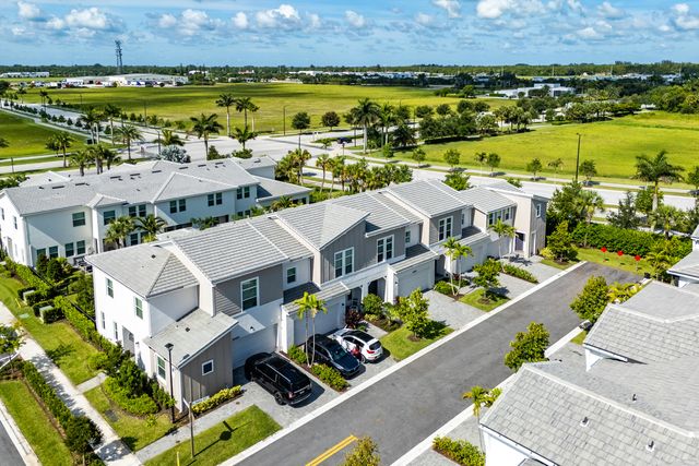 16474 Helix Court, The Acreage, FL 33470