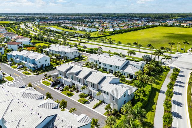 16474 Helix Court, The Acreage, FL 33470