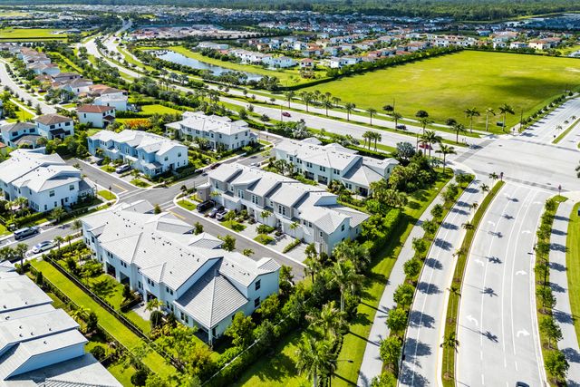 16474 Helix Court, The Acreage, FL 33470