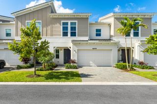 16474 Helix Court, The Acreage, FL 33470