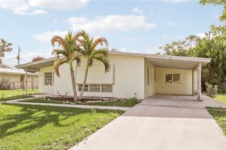 721 SE Solaz Ave, Port St. Lucie, FL 34983