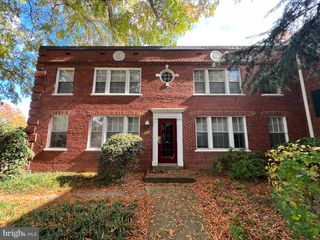 1802 Lee Hwy Apt 95, Arlington, VA 22201