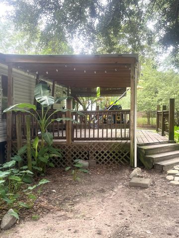 734 Henry Street, Walterboro, SC 29488