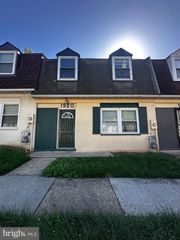 1920 DUTCH VILLAGE DR #T-226, Landover, MD 20785