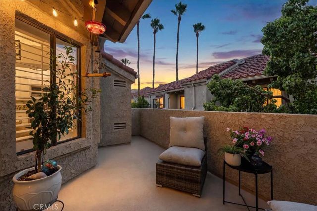 4782 Tiara 203, Huntington Beach, CA 92649
