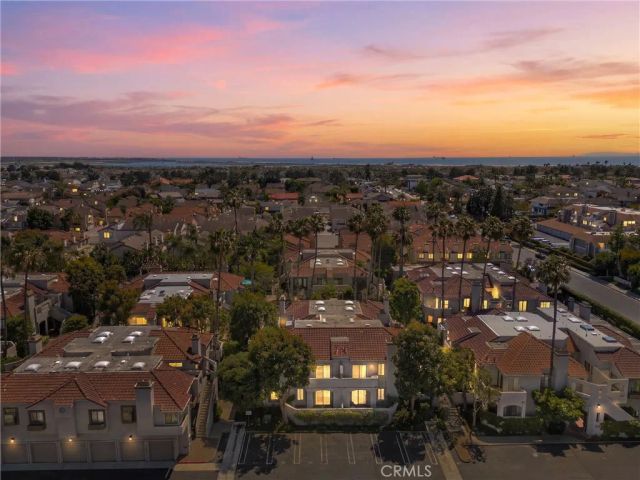 4782 Tiara 203, Huntington Beach, CA 92649