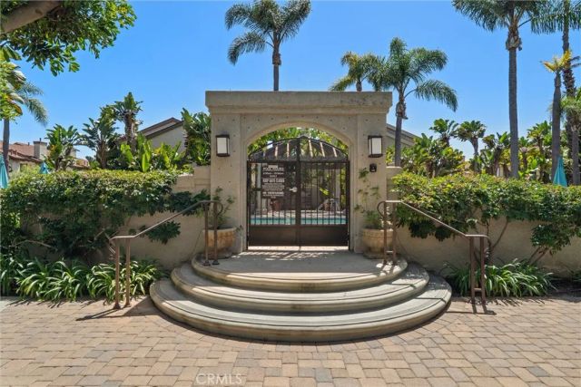 4782 Tiara 203, Huntington Beach, CA 92649