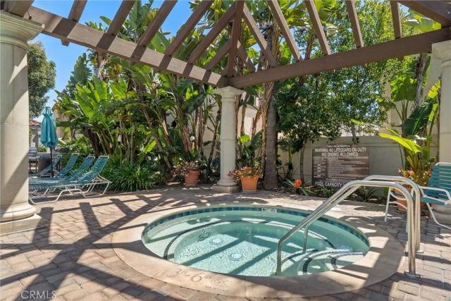 4782 Tiara 203, Huntington Beach, CA 92649