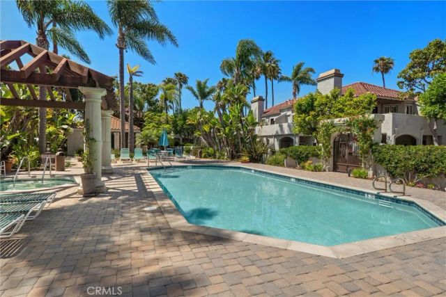 4782 Tiara 203, Huntington Beach, CA 92649