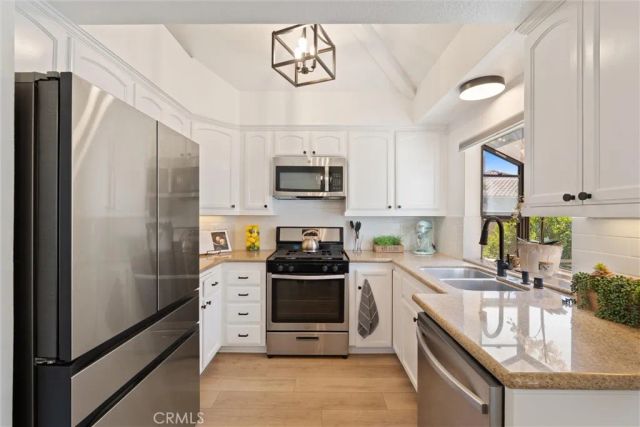 4782 Tiara 203, Huntington Beach, CA 92649