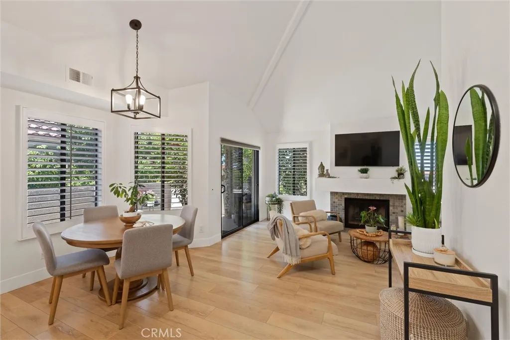 4782 Tiara 203, Huntington Beach, CA 92649