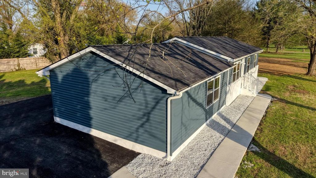 3318 UNDERWOODS CORNER RD, Clayton, DE 19938