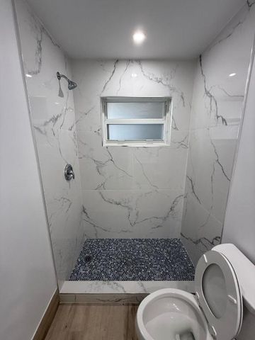 1480 E Sample Road 103, Pompano Beach, FL 33064