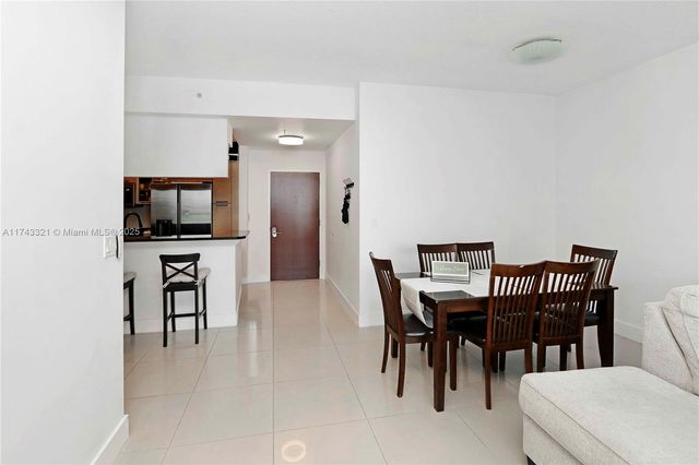 31 SE 5th St 3916, Miami, FL 33131