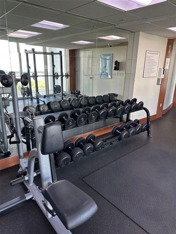 31 SE 5th St 3916, Miami, FL 33131