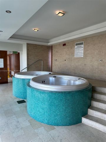 31 SE 5th St 3916, Miami, FL 33131