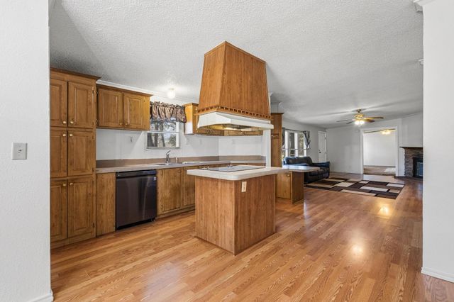 528 County Road 1120, Ravenna, TX 75476