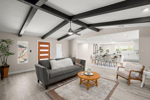 3305 Santa Monica DR, Austin, TX 78741