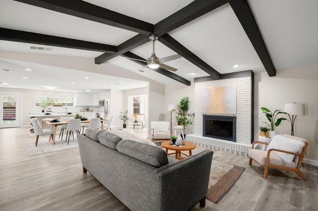 3305 Santa Monica DR, Austin, TX 78741