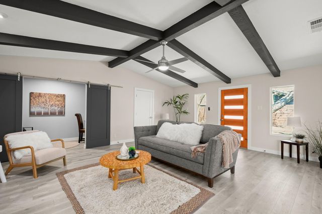 3305 Santa Monica DR, Austin, TX 78741