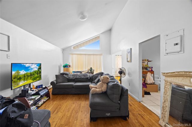 1955 Burke Avenue, Bronx, NY 10469