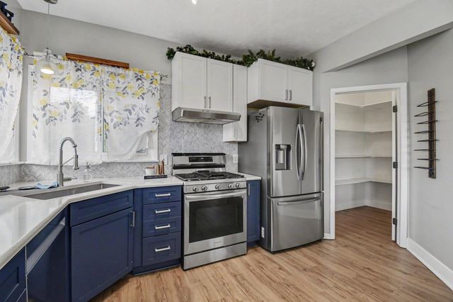 2444 Sunny Creek Street Se, City Of Kentwood, MI 49508
