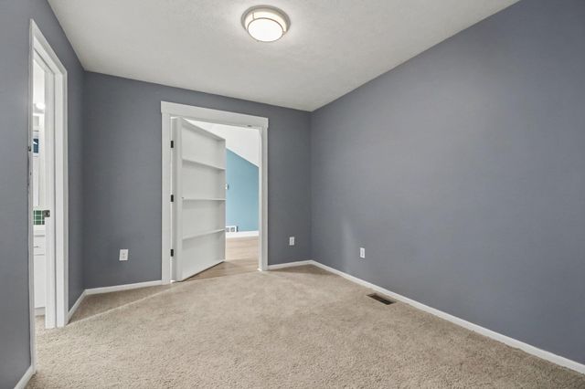 2444 Sunny Creek Street Se, City Of Kentwood, MI 49508