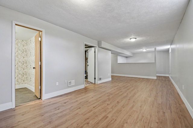 2444 Sunny Creek Street Se, City Of Kentwood, MI 49508