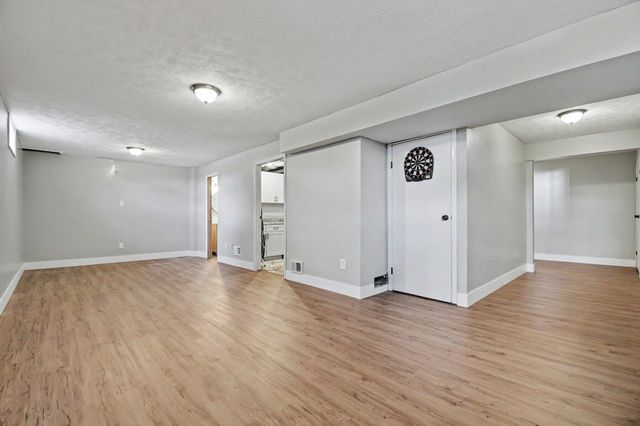 2444 Sunny Creek Street Se, City Of Kentwood, MI 49508