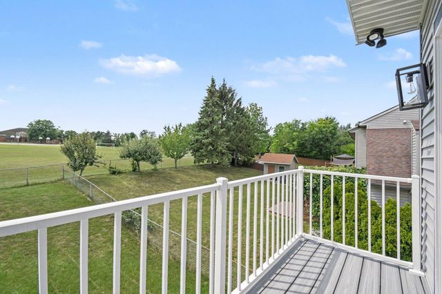 2444 Sunny Creek Street Se, City Of Kentwood, MI 49508