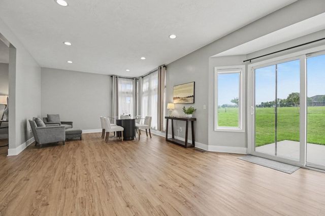 2444 Sunny Creek Street Se, City Of Kentwood, MI 49508