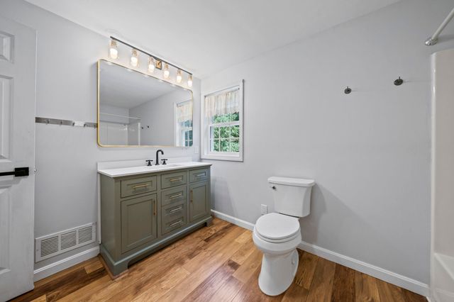 379 West Washington Street, Hanson, MA 02341