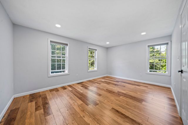 379 West Washington Street, Hanson, MA 02341