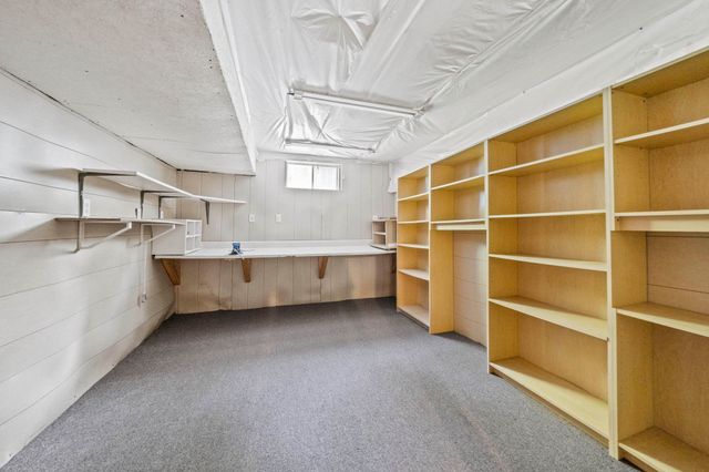 379 West Washington Street, Hanson, MA 02341