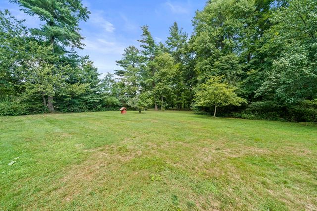379 West Washington Street, Hanson, MA 02341