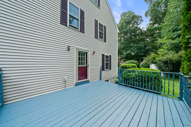 379 West Washington Street, Hanson, MA 02341