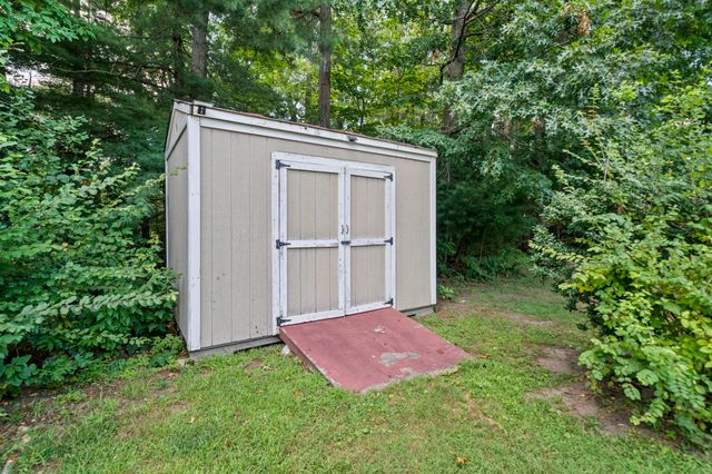 379 West Washington Street, Hanson, MA 02341