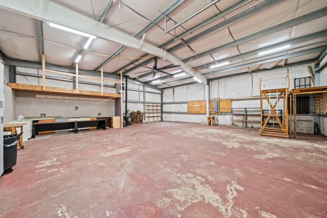 379 West Washington Street, Hanson, MA 02341