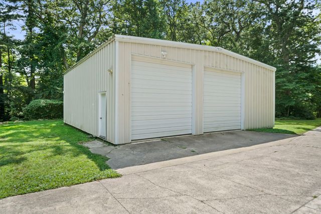379 West Washington Street, Hanson, MA 02341