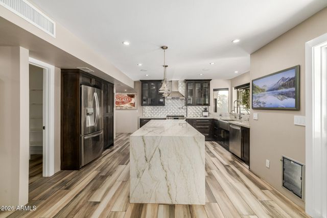 6515 W VILLA THERESA Drive, Glendale, AZ 85308