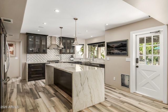 6515 W VILLA THERESA Drive, Glendale, AZ 85308