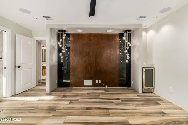 6515 W VILLA THERESA Drive, Glendale, AZ 85308