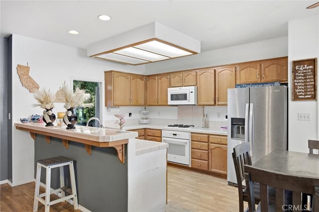 4906 Native Dancer, Bakersfield, CA 93312
