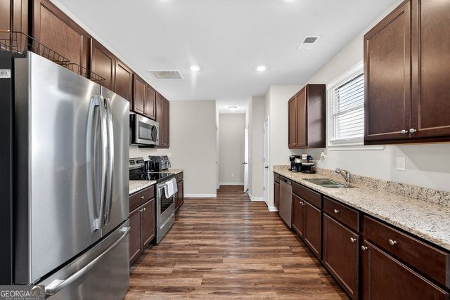 11061 Shadow Court, Hampton, GA 30228