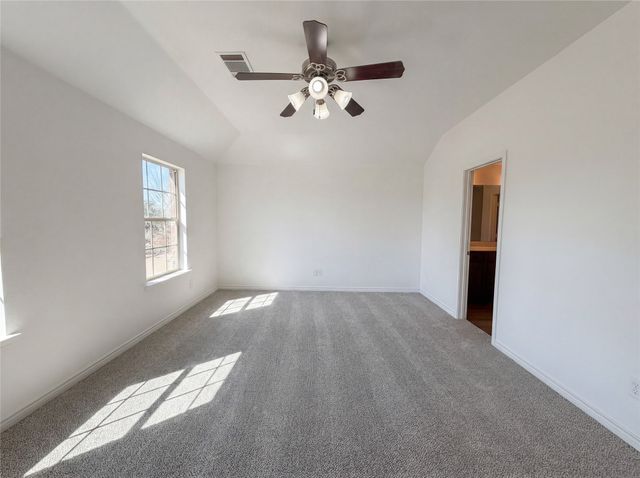 1200 Boxwood Drive, Crowley, TX 76036