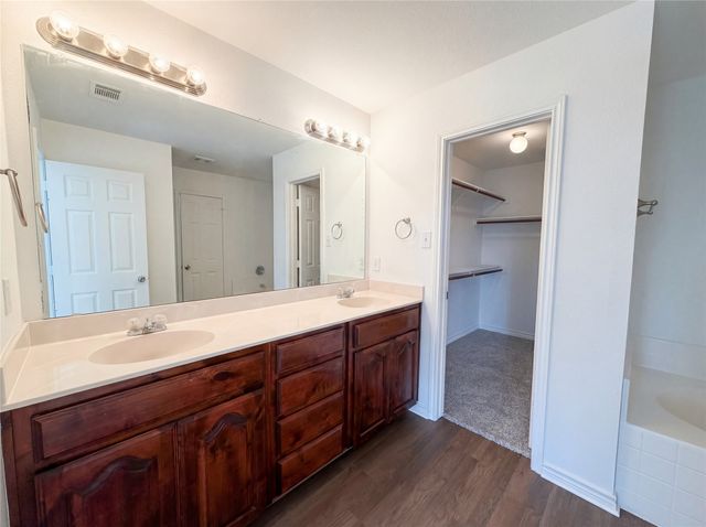 1200 Boxwood Drive, Crowley, TX 76036